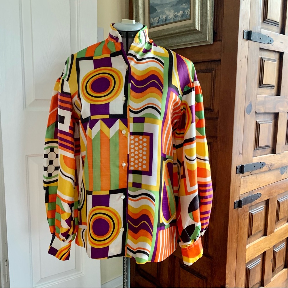 Morgan of London Vintage 60’s 70’s Funky Groovy Button Up Top w/Vibrant pattern
